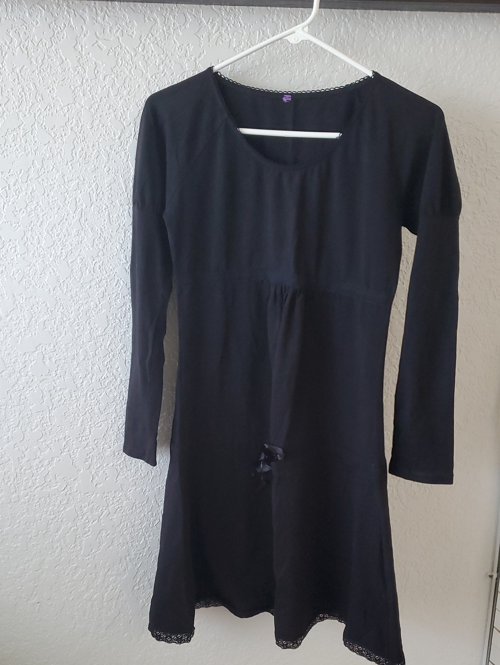Seraphine Maternity Black Long-Sleeve Scoop Neck Women's Dress, Size S